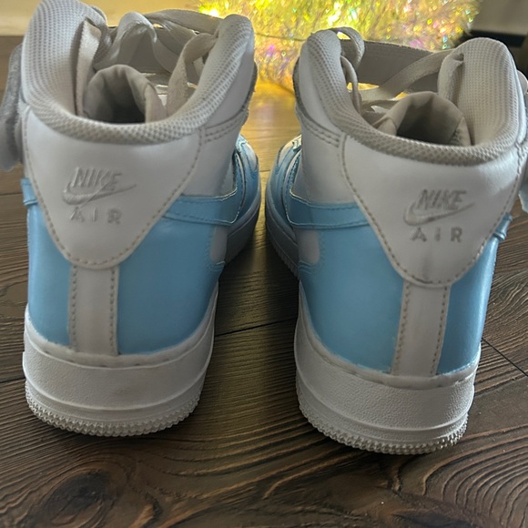 Air Force 1 - Picture 3 of 5